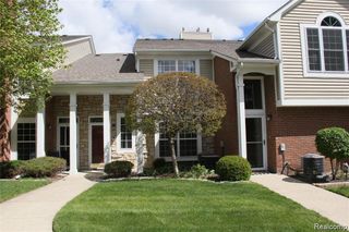 4428 Berkshire Dr, Sterling Heights, MI 48314