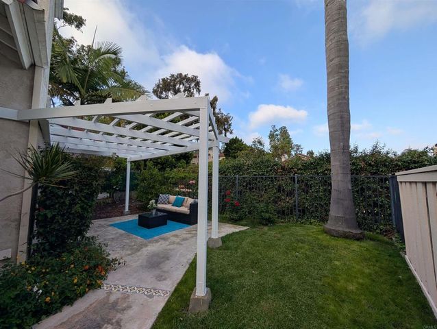 7265 Caminito Pantoja, San Diego, CA 92122