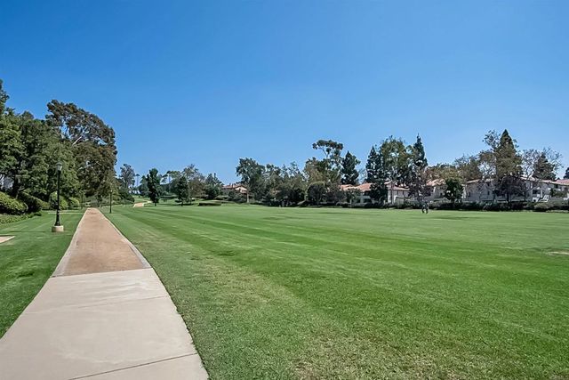 7265 Caminito Pantoja, San Diego, CA 92122