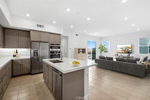 147 Baluster, Irvine, CA 92618
