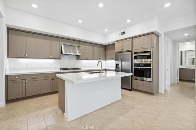 147 Baluster, Irvine, CA 92618