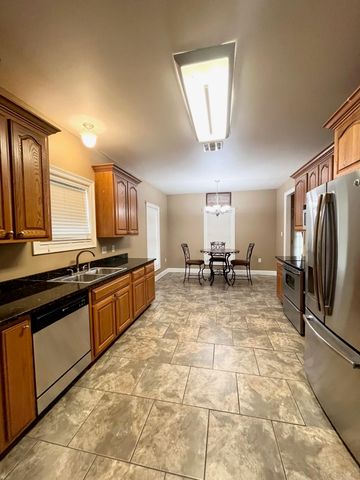 447 Sugar Trail Street, Houma, LA 70364