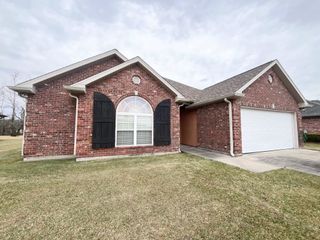 447 Sugar Trail Street, Houma, LA 70364