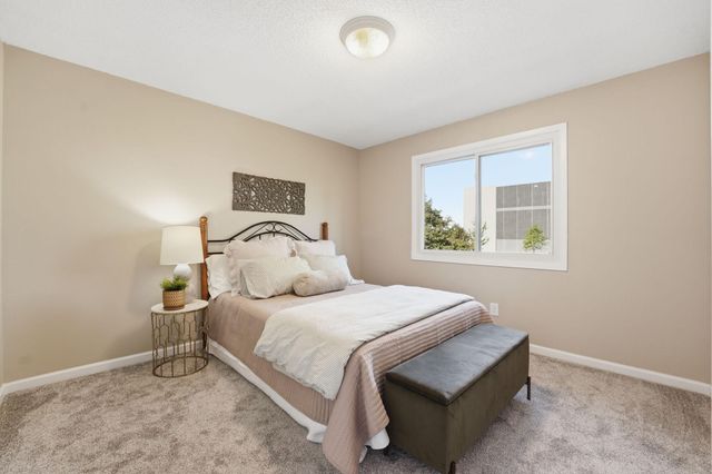 5736 Logan Avenue N, Brooklyn Center, MN 55430