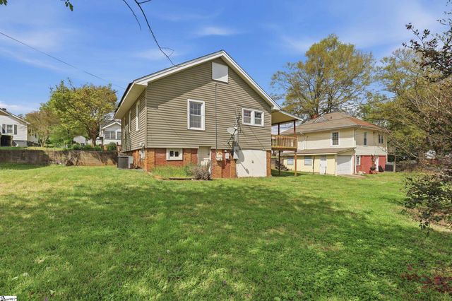 6 Crest Street, Lyman, SC 29365