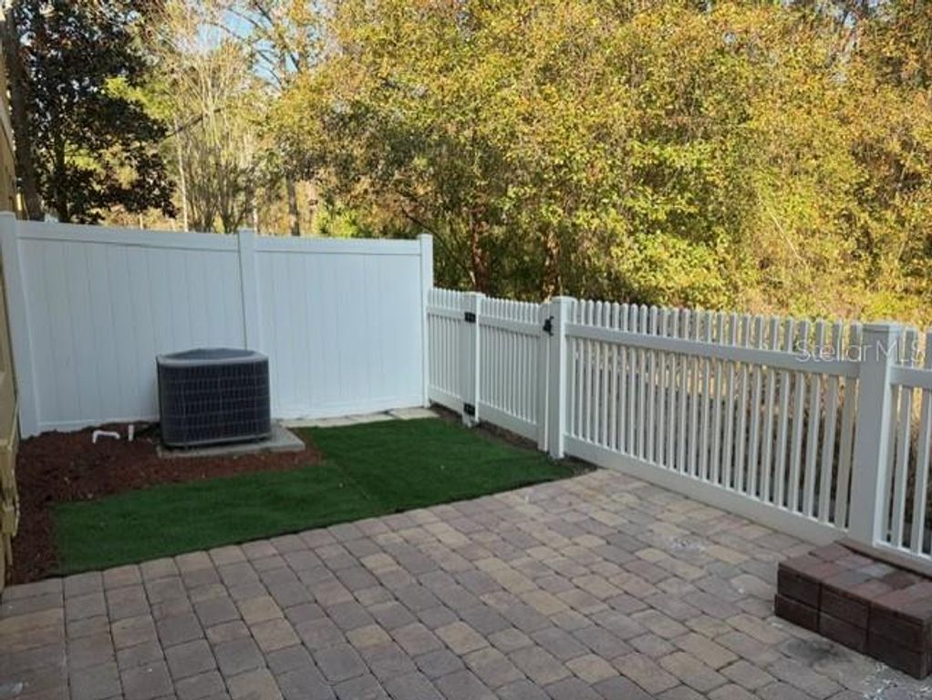 Image 16 of property listing at 8162 SERENITY SPRING DR., Windermere, FL 34786