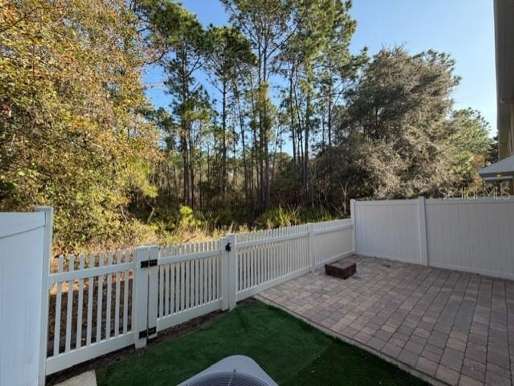 Image 17 of property listing at 8162 SERENITY SPRING DR., Windermere, FL 34786