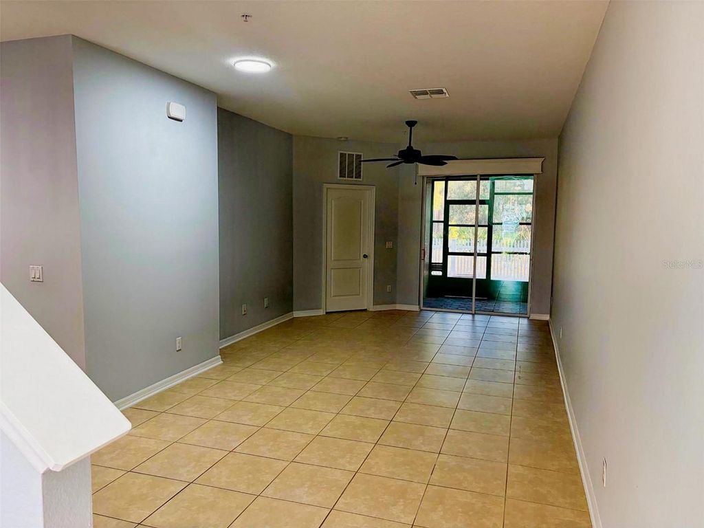 Image 4 of property listing at 8162 SERENITY SPRING DR., Windermere, FL 34786