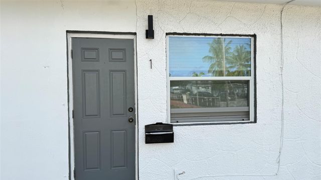 832 NW 10th Street 1, Hallandale Beach, FL 33009