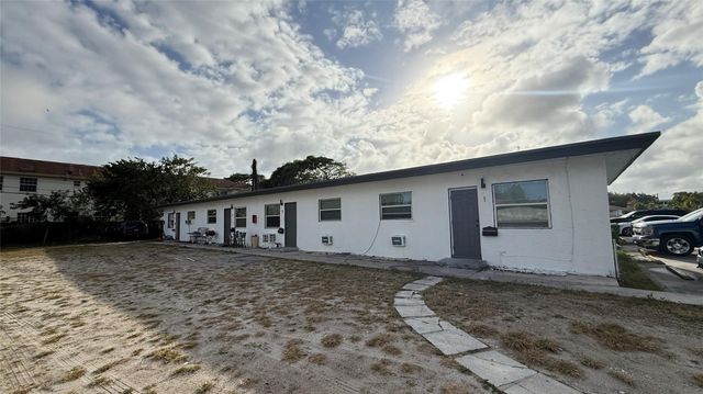 832 NW 10th Street 1, Hallandale Beach, FL 33009