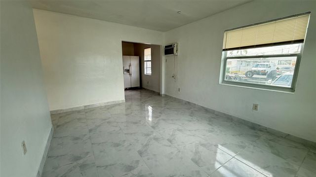 832 NW 10th Street 1, Hallandale Beach, FL 33009