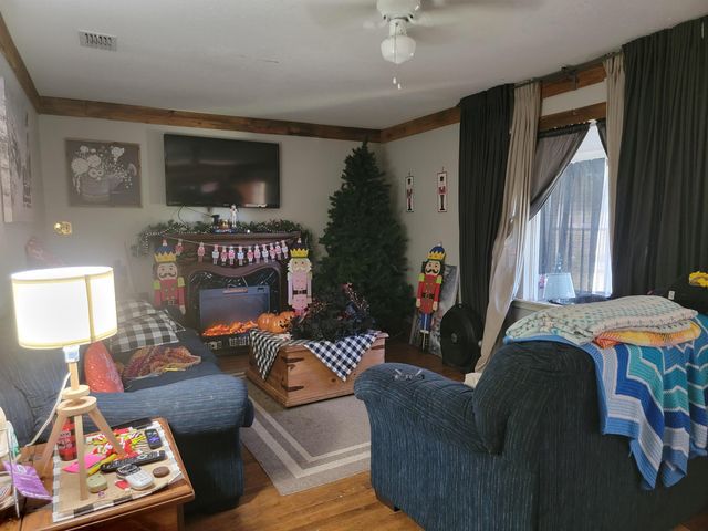 10510 S Main St, Overton, TX 75684