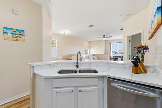 3778 PARKRIDGE CIRCLE 23-201, Sarasota, FL 34243