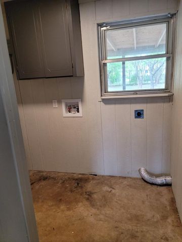 610 Rees St, Kerrville, TX 78028