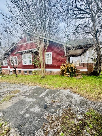 228 Church St, Andalusia, AL 36420