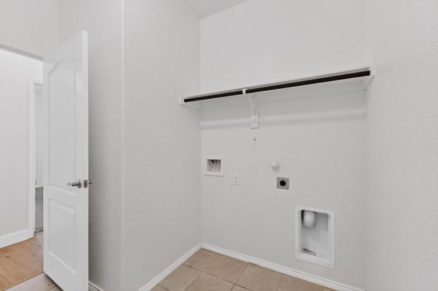 6212 Topsail Drive, Fort Worth, TX 76179