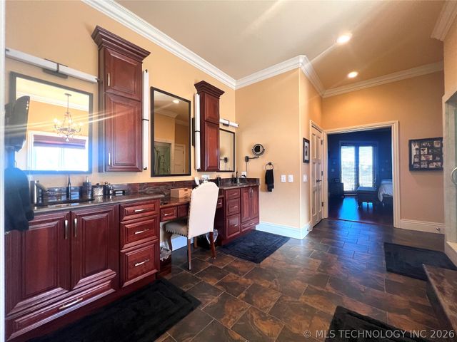 8 Torrey Pines Court, Mcalester, OK 74501