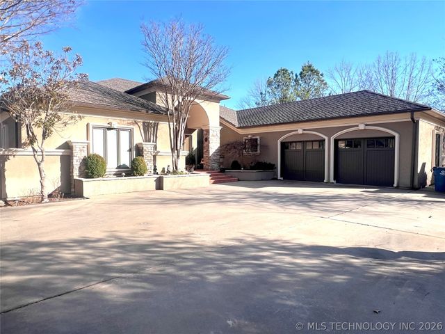 8 Torrey Pines Court, Mcalester, OK 74501