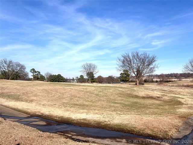 8 Torrey Pines Court, Mcalester, OK 74501