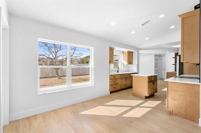 1972 VIENNA AVENUE, Deltona, FL 32725