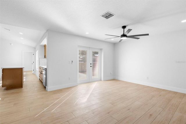 1972 VIENNA AVENUE, Deltona, FL 32725