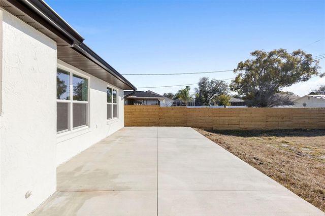 1972 VIENNA AVENUE, Deltona, FL 32725