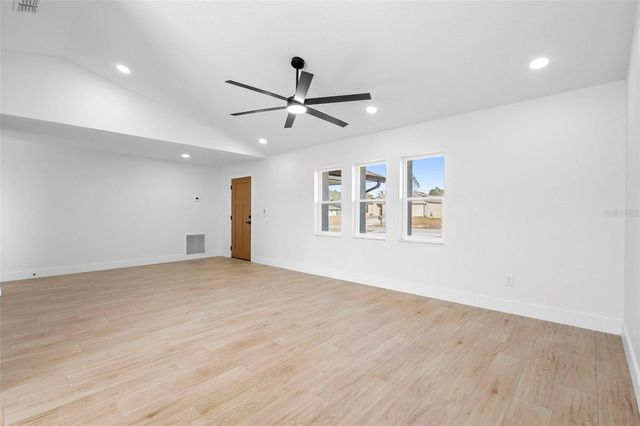 1972 VIENNA AVENUE, Deltona, FL 32725