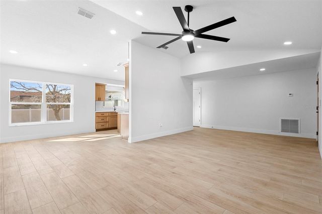 1972 VIENNA AVENUE, Deltona, FL 32725