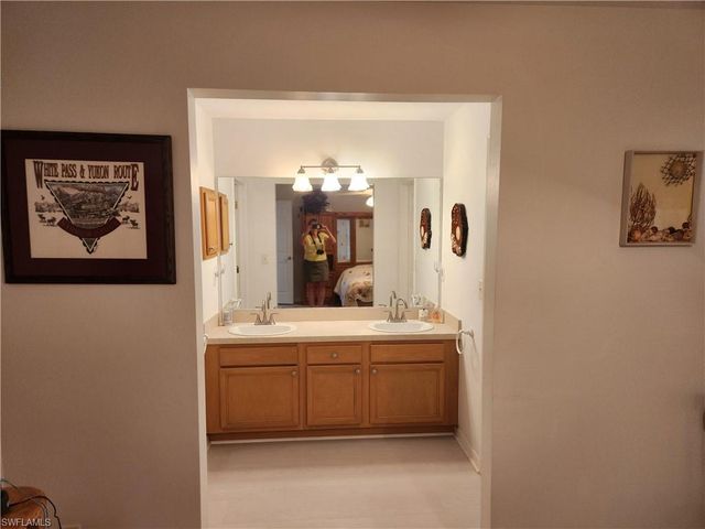 3006 SW 15th PL, Cape Coral, FL 33914