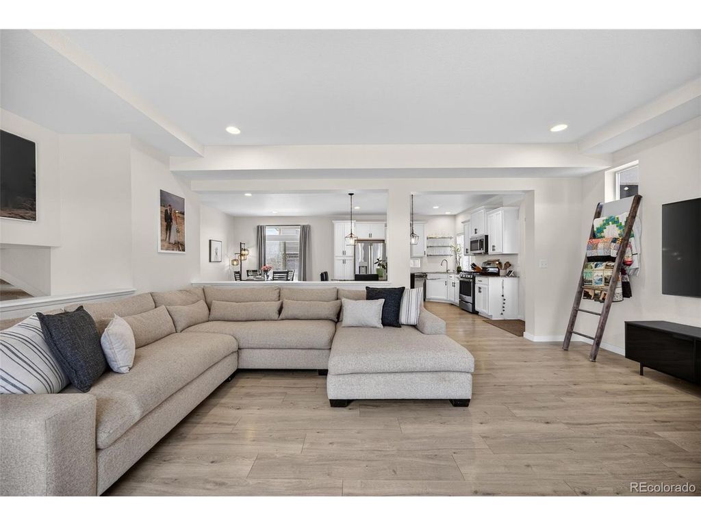 4438 Vindaloo Dr, Castle Rock, CO 80109