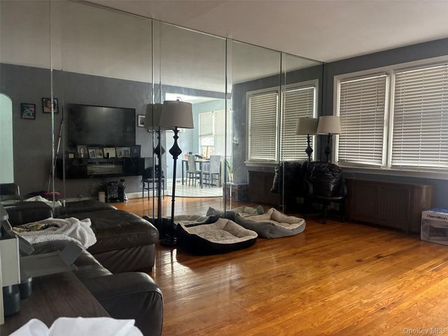 1844 Tomlinson Avenue, Bronx, NY 10461