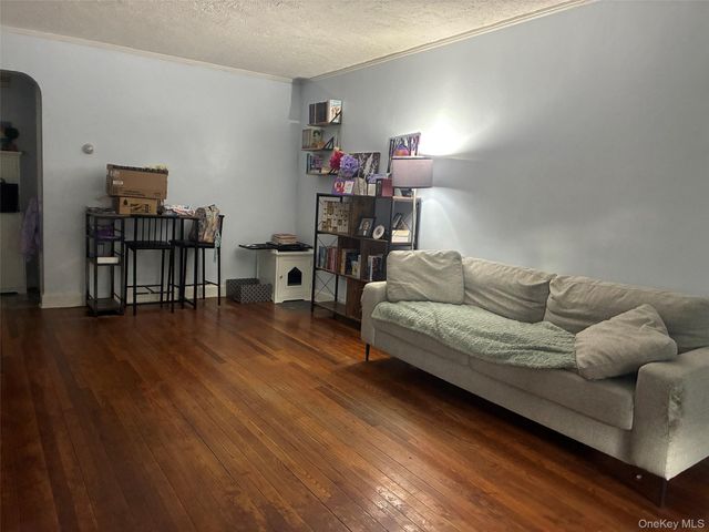 1844 Tomlinson Avenue, Bronx, NY 10461