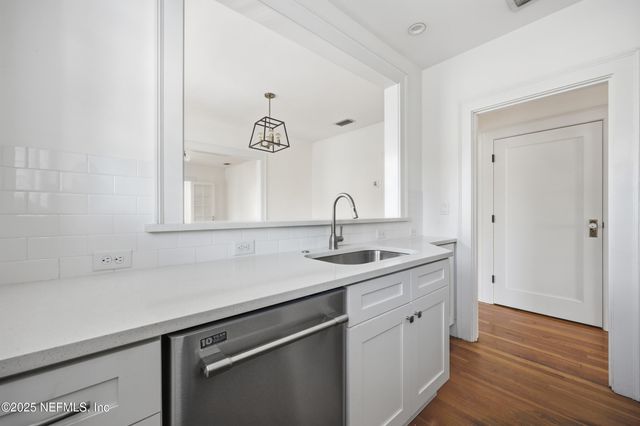 3110 OAK Street 4, Jacksonville, FL 32205