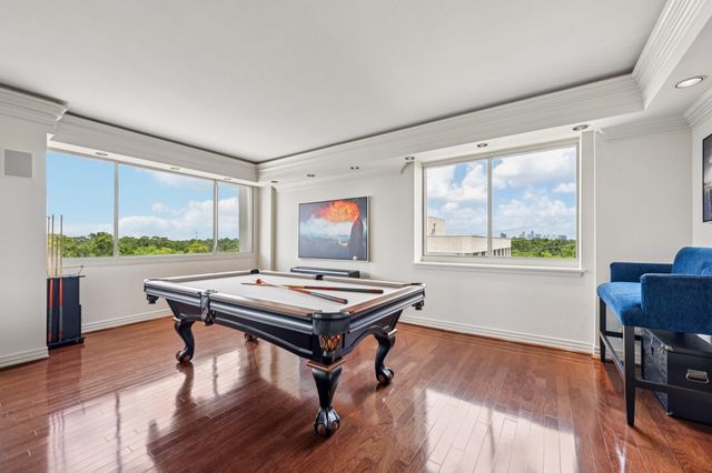 49 Briar Hollow Lane 702, Houston, TX 77027