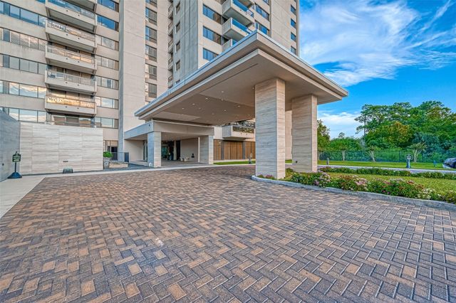 49 Briar Hollow Lane 702, Houston, TX 77027