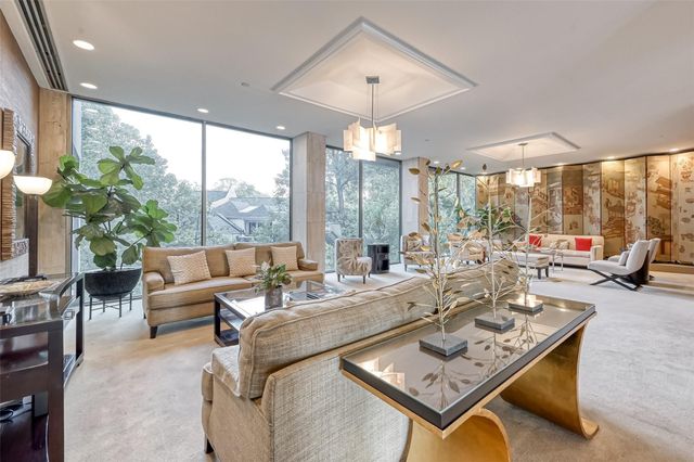 49 Briar Hollow Lane 702, Houston, TX 77027