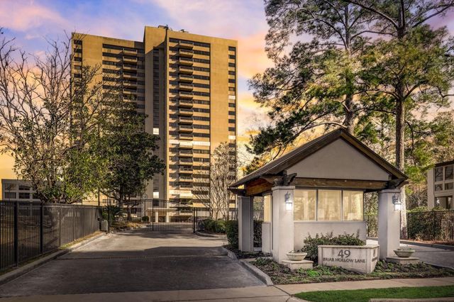 49 Briar Hollow Lane 702, Houston, TX 77027