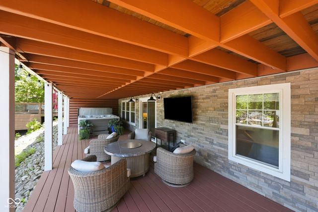 7573 Hummingbird Drive, Nineveh, IN 46164