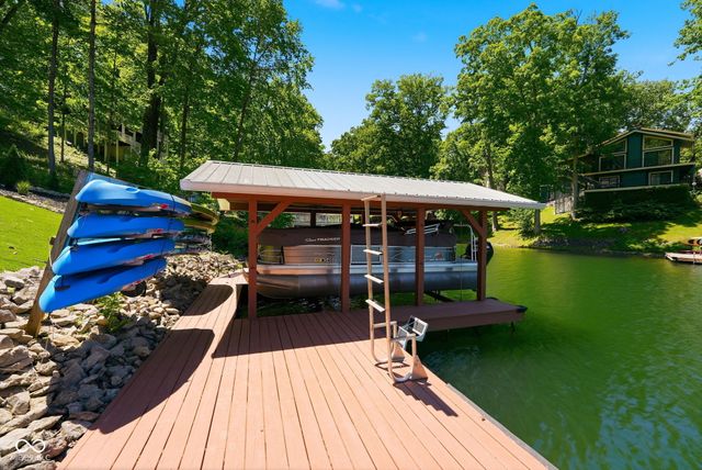 7573 Hummingbird Drive, Nineveh, IN 46164