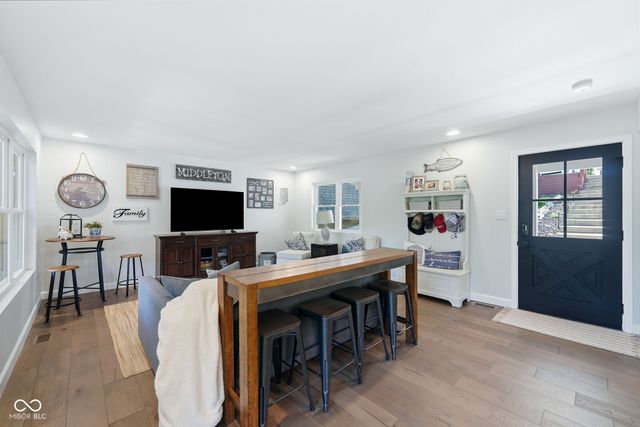 7573 Hummingbird Drive, Nineveh, IN 46164