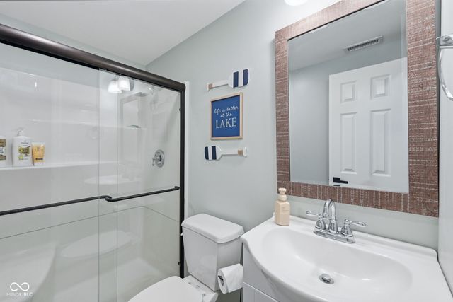 7573 Hummingbird Drive, Nineveh, IN 46164
