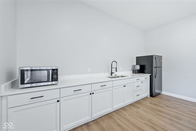7573 Hummingbird Drive, Nineveh, IN 46164
