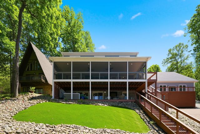 7573 Hummingbird Drive, Nineveh, IN 46164