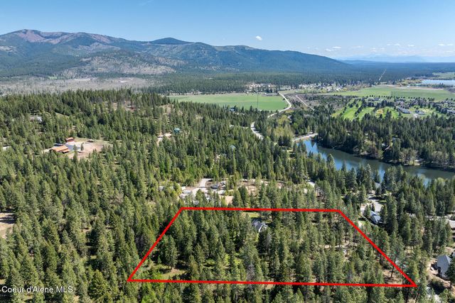 130 Stone Haven Dr, Blanchard, ID 83804