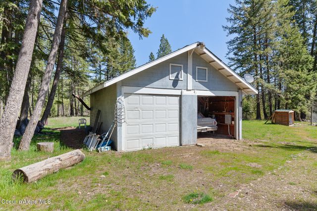 130 Stone Haven Dr, Blanchard, ID 83804
