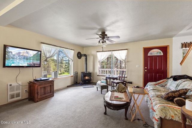 130 Stone Haven Dr, Blanchard, ID 83804