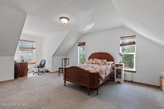 130 Stone Haven Dr, Blanchard, ID 83804