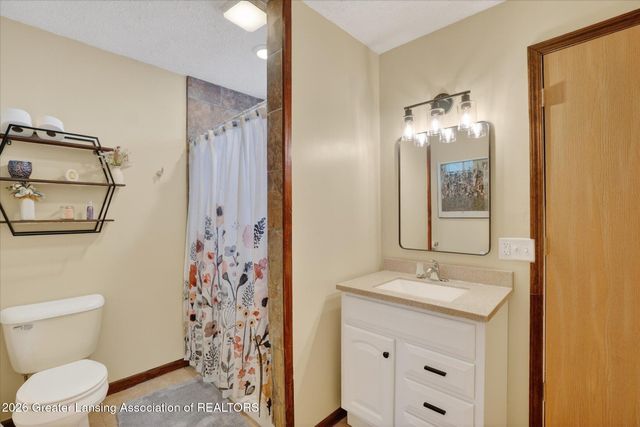 1414 Cooper Avenue, Lansing, MI 48910