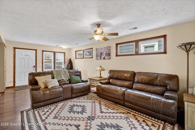 1414 Cooper Avenue, Lansing, MI 48910