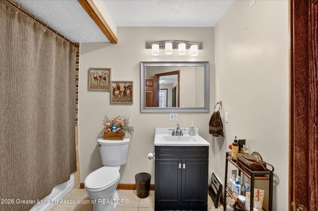 1414 Cooper Avenue, Lansing, MI 48910